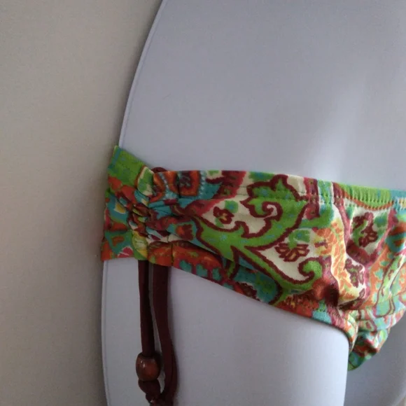Rare Lisa Curren for Urban Outfitters Ruched Paisley Swimsuit - Picture 7 of 7